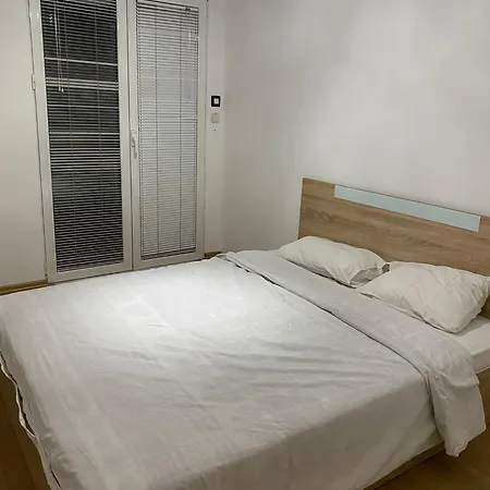 17 Apartment *